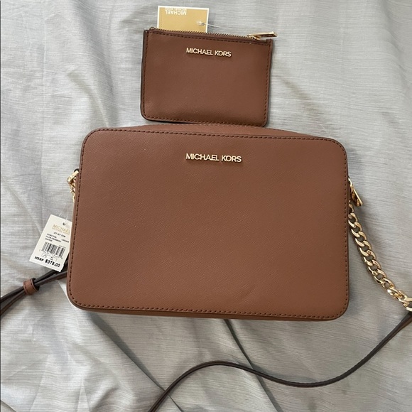 Michael Kors Brown bag and Wallet set - Picture 3 of 4